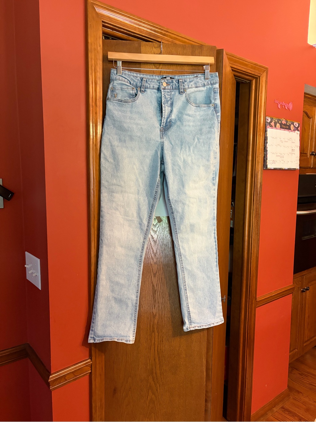 Classic Light Wash Women’s Jeans - Brand: Frye